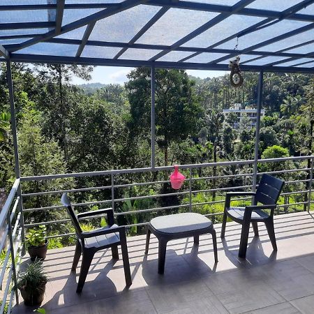 Letstay Vythiri Hill Palace מראה חיצוני תמונה